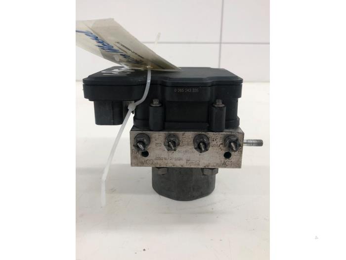 Begagnade ABS-pump Ford Transit Custom 2.2 TDCi 16V Pris € 183,75 Marginaltabell erbjuds av Wessel Parts & Service B.V.