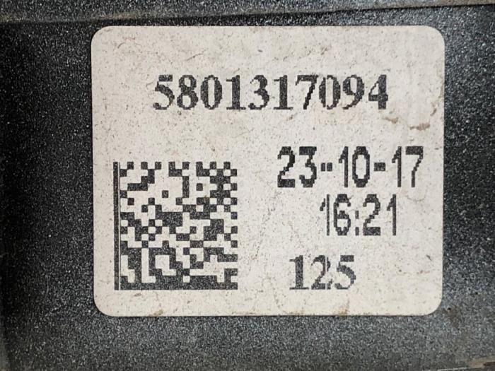 Gebrauchte Luftfiltergehäuse Iveco New Daily VI Preis € 131,25 Margenregelung angeboten von Wessel Parts & Service B.V.
