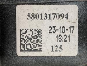 Gebrauchte Luftfiltergehäuse Iveco New Daily VI Preis € 125,00 Margenregelung angeboten von Autobedrijf G.H. Wessel B.V.