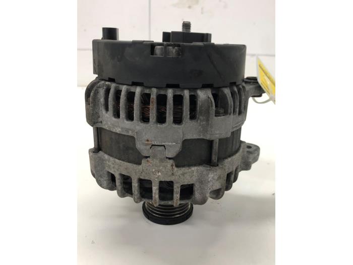Begagnade Dynamo Audi A4 Avant (B8) 2.0 TDI 16V Pris € 72,45 Marginaltabell erbjuds av Wessel Parts & Service B.V.