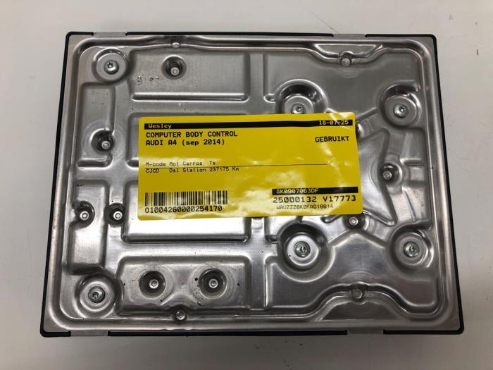 Used Body control computer Audi A4 Avant (B8) 2.0 TDI 16V Price € 103,95 Margin scheme offered by Wessel Parts & Service B.V.
