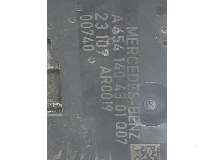 Gebrauchte AGR Ventil Mercedes Sprinter 3,5t (907.6/910.6) 317 CDI 2.0 D RWD Preis € 61,95 Margenregelung angeboten von Wessel Parts & Service B.V.