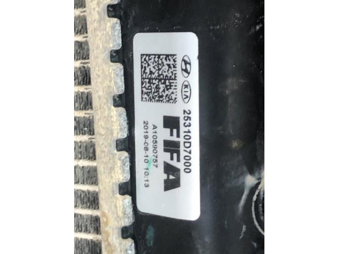 Usagé Radiateur Kia Sportage (QL) 1.6 T-GDI 16V 4x2 Prix € 51,45 Règlement à la marge proposé par Wessel Parts & Service B.V.