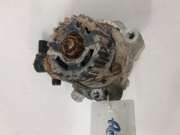 Begagnade Dieselpump Kia Sportage (QL) 1.6 CRDi 16V Eco-Dynamics+ Pris på förfrågan erbjuds av Wessel Parts & Service B.V.