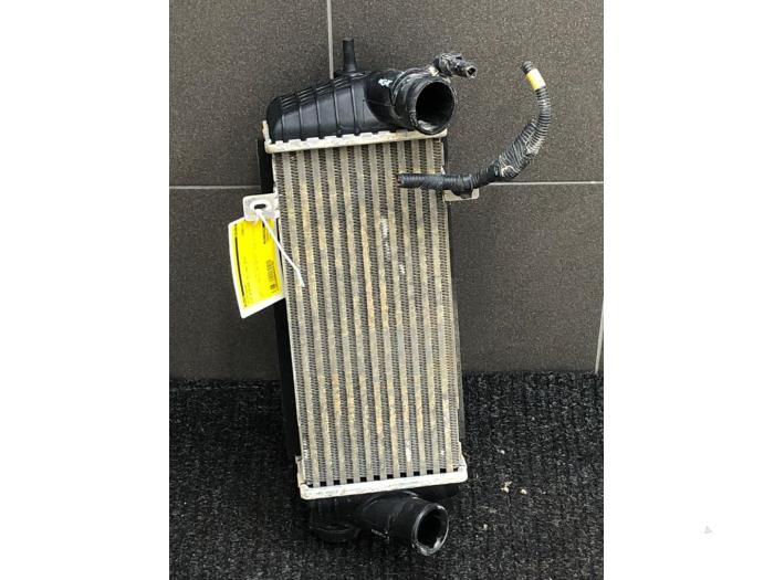 Usados Intercooler Kia Sportage (QL) 1.6 CRDi 16V 116 Precio € 103,95 Norma de margen ofrecido por Wessel Parts & Service B.V.
