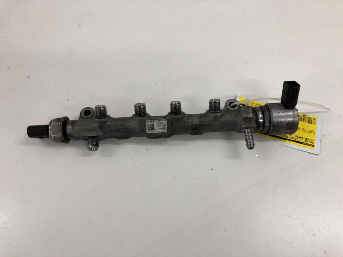 Usagé Système d'injection Skoda Rapid Spaceback 1.6 TDI 16V Prix € 51,45 Règlement à la marge proposé par Wessel Parts & Service B.V.