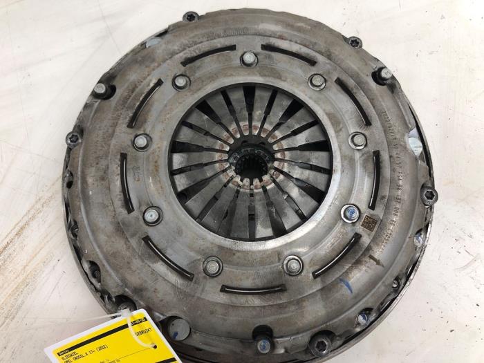 Gebrauchte Schwungrad Opel Crossland (X) 1.2 Turbo 12V Preis € 208,95 Margenregelung angeboten von Wessel Parts & Service B.V.