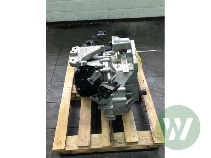 Usagé Boite de vitesses Volkswagen T-Cross 1.5 TSI 16V Prix € 1.573,95 Règlement à la marge proposé par Wessel Parts & Service B.V.