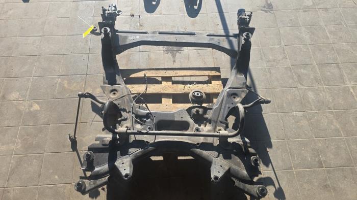 Used Subframe Mercedes Vito (447.6) 1.6 111 CDI 16V Price € 313,95 Margin scheme offered by Wessel Parts & Service B.V.
