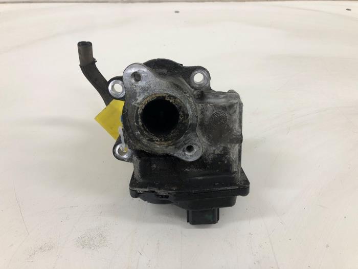 Usados Válvula EGR Renault Master III (EV/HV/UV/VA/VB/VD/VF/VG/VJ) 2.3 Energy dCi 180 Twin Turbo 16V FWD Precio € 61,95 Norma de margen ofrecido por Wessel Parts & Service B.V.