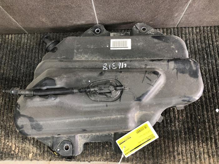 Gebrauchte Adblue Tank Mercedes Vito (447.6) 1.6 111 CDI 16V Preis € 471,45 Margenregelung angeboten von Wessel Parts & Service B.V.