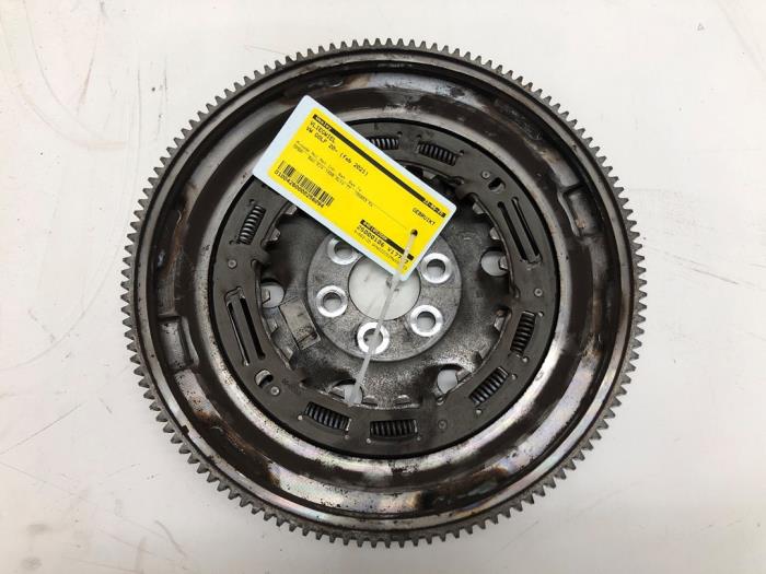 Gebrauchte Schwungrad Volkswagen Golf Preis € 72,45 Margenregelung angeboten von Wessel Parts & Service B.V.