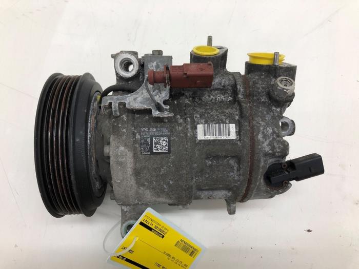 Usagé Pompe clim Volkswagen Golf Prix € 93,45 Règlement à la marge proposé par Wessel Parts & Service B.V.