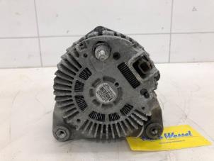 Dynamo från en Renault Master III (EV/HV/UV/VA/VB/VD/VF/VG/VJ) 2.3 Energy dCi 180 Twin Turbo 16V FWD 2020