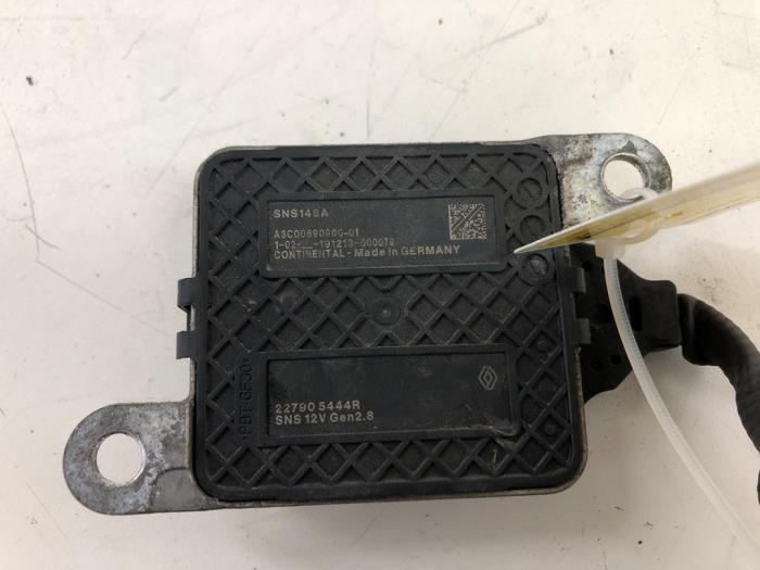 NOx-sensor från en Renault Master III (EV/HV/UV/VA/VB/VD/VF/VG/VJ) 2.3 Energy dCi 180 Twin Turbo 16V FWD 2020