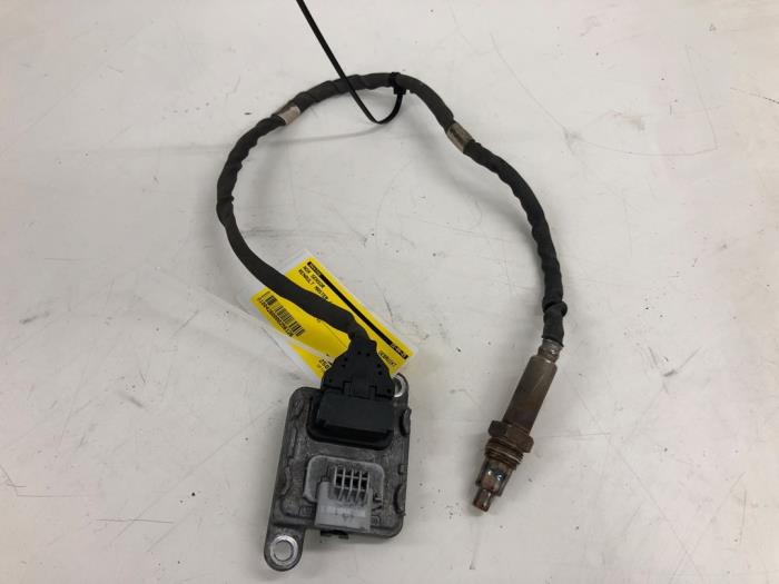 NOx-sensor från en Renault Master III (EV/HV/UV/VA/VB/VD/VF/VG/VJ) 2.3 Energy dCi 180 Twin Turbo 16V FWD 2020