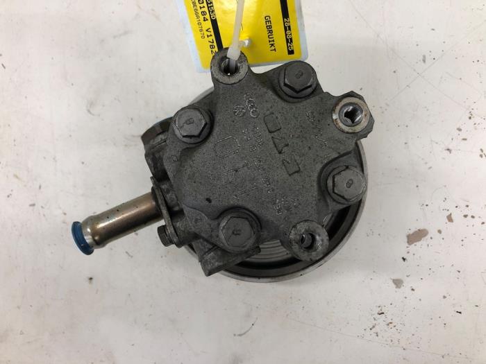 Usagé Pompe direction assistée Audi A4 Avant (B7) 2.0 TFSI 20V Prix € 82,95 Règlement à la marge proposé par Wessel Parts & Service B.V.
