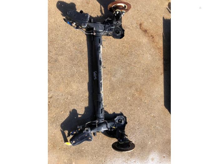 Usagé Train arrière complet Citroen C3 Aircross I (2C/2R) 1.2 e-THP PureTech 110 Prix € 208,95 Règlement à la marge proposé par Wessel Parts & Service B.V.