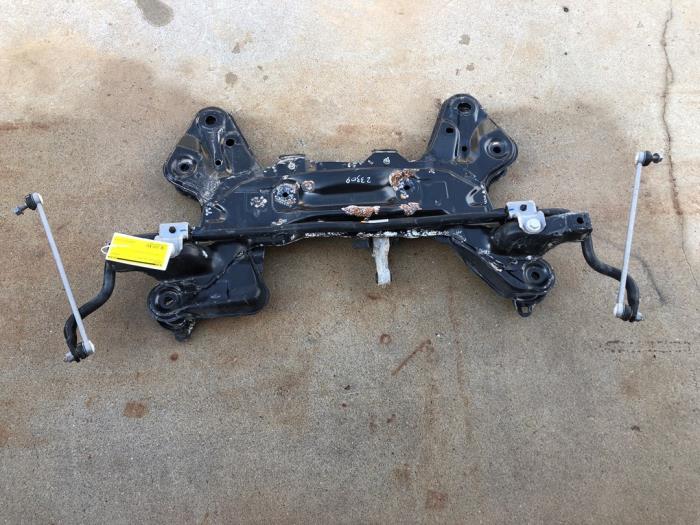 Used Subframe Peugeot 2008 (CU) 1.5 BlueHDi 100 Price € 103,95 Margin scheme offered by Wessel Parts & Service B.V.