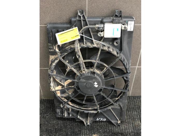 Używane Silnik wentylatora Kia Ceed (CDB5/CDBB) 1.0i T-GDi 12V Cena € 156,45 Procedura marży oferowane przez Wessel Parts & Service B.V.
