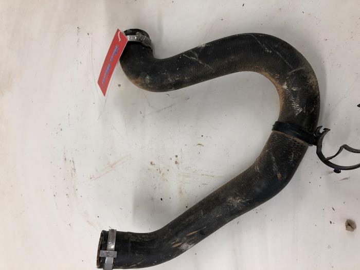 Gebrauchte Intercooler Schlauch Opel Grandland (X) 1.2 Turbo 12V Preis € 30,45 Margenregelung angeboten von Wessel Parts & Service B.V.