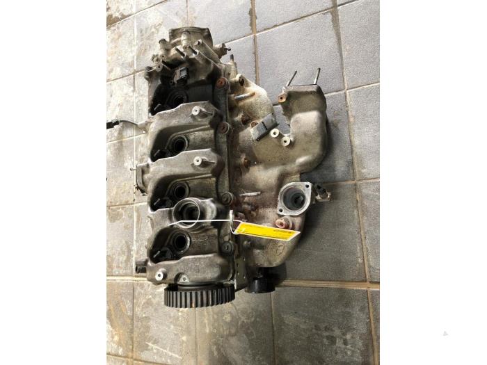 Usagé Culasse Chevrolet Epica 2.0 D 16V Prix € 523,95 Règlement à la marge proposé par Wessel Parts & Service B.V.