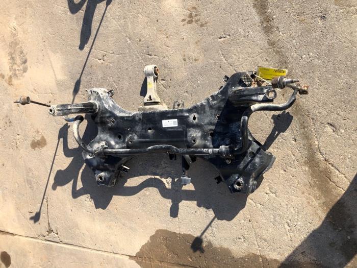 Usagé Faux châssis Kia Ceed (CDB5/CDBB) 1.4 T-GDI 16V Prix € 103,95 Règlement à la marge proposé par Wessel Parts & Service B.V.