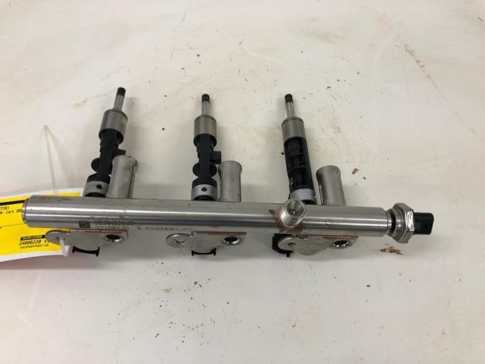 Usagé Système d'injection Opel Corsa F (UB/UH/UP) 1.2 Turbo 12V 100 Prix € 156,45 Règlement à la marge proposé par Wessel Parts & Service B.V.
