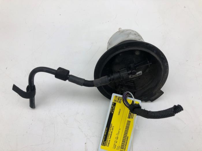 Usagé Pompe à carburant Porsche Panamera (970) 3.6 V6 24V Prix € 156,45 Règlement à la marge proposé par Wessel Parts & Service B.V.