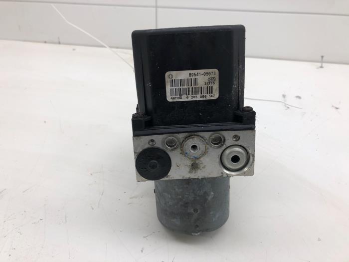 Begagnade ABS-pump Toyota Avensis Wagon (T25/B1E) 1.8 16V VVT-i Pris € 72,45 Marginaltabell erbjuds av Wessel Parts & Service B.V.