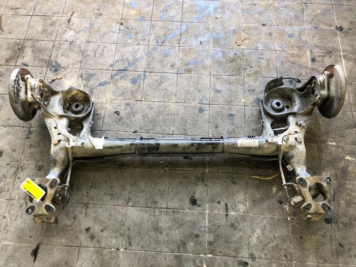 Gebrauchte Hinterachse Vorderradantrieb Opel Combo Cargo 1.5 CDTI 130 Preis € 208,95 Margenregelung angeboten von Wessel Parts & Service B.V.