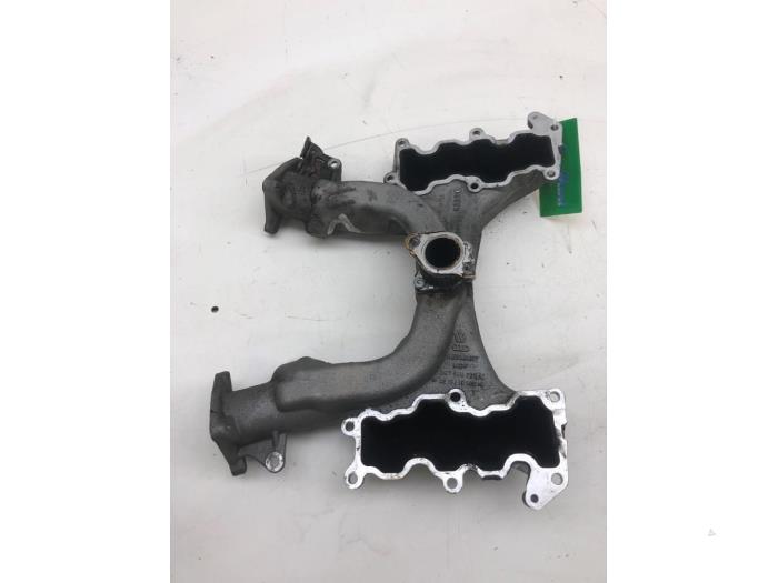 Używane Kolektor dolotowy Porsche Cayenne II (92A) 4.2 S Diesel V8 32V Cena € 131,25 Procedura marży oferowane przez Wessel Parts & Service B.V.