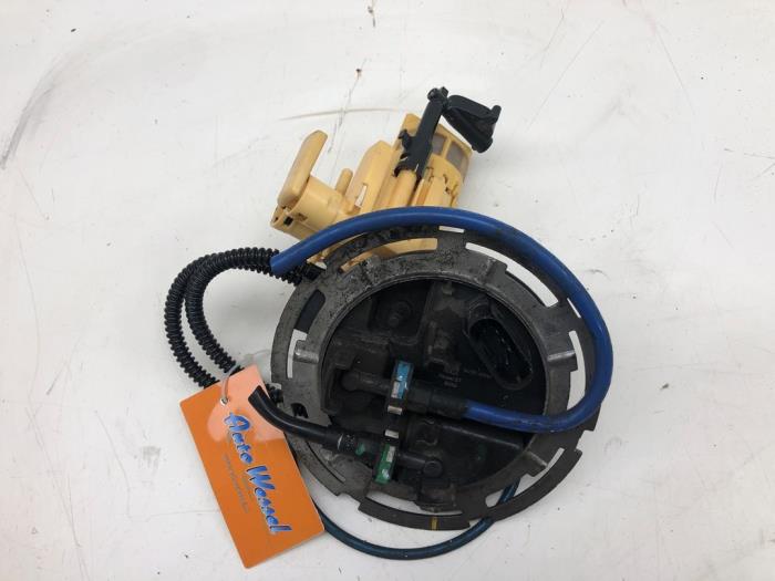 Usagé Pompe à carburant Mercedes GLC (X253) 2.2 250d 16V BlueTEC 4-Matic Prix € 51,45 Règlement à la marge proposé par Wessel Parts & Service B.V.