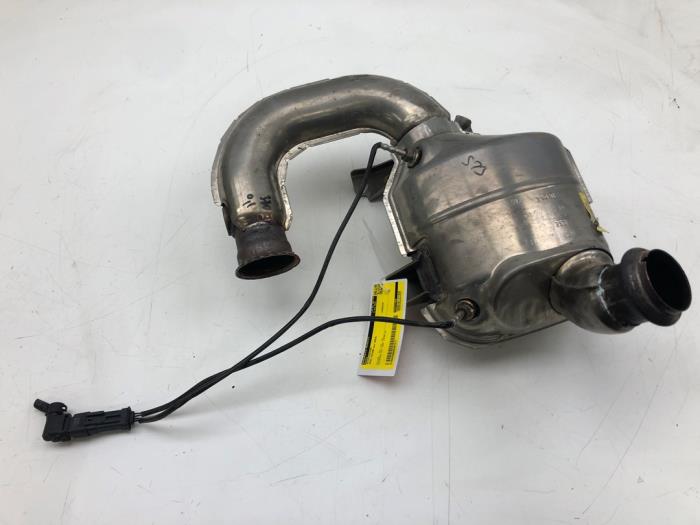 Gebrauchte Katalysator Opel Vivaro 2.0 Diesel 145 Preis € 366,45 Margenregelung angeboten von Wessel Parts & Service B.V.