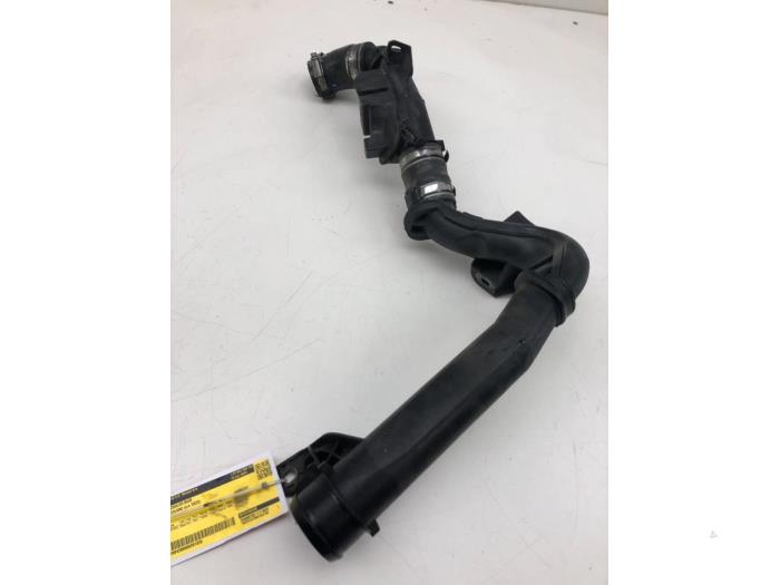 Gebrauchte Intercooler Rohr Opel Vivaro 2.0 Diesel 145 Preis € 40,95 Margenregelung angeboten von Wessel Parts & Service B.V.