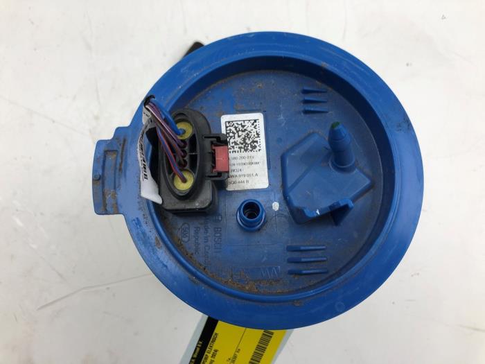 Usagé Pompe à carburant Seat Leon Sportstourer (KLF) 1.5 eTSI 16V Prix € 40,95 Règlement à la marge proposé par Wessel Parts & Service B.V.