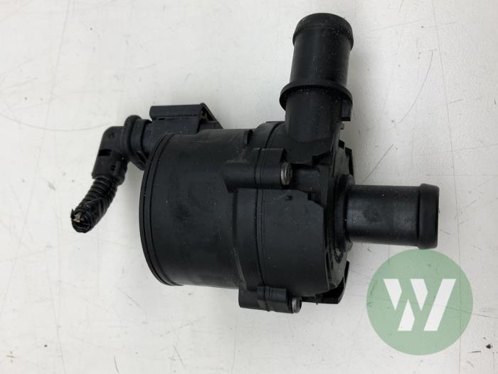 Begagnade Vattenpump Dacia Sandero III 1.0 TCe 90 12V Pris € 40,95 Marginaltabell erbjuds av Wessel Parts & Service B.V.