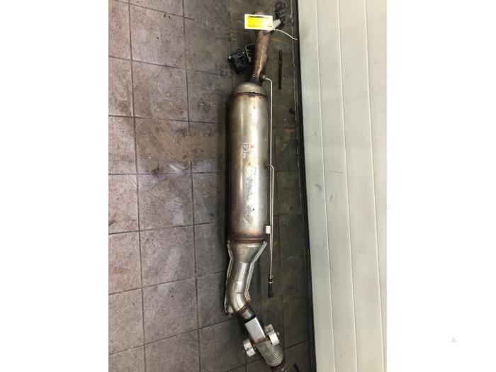 Gebrauchte Rußfilter Opel Vivaro 2.0 Diesel 145 Preis € 681,45 Margenregelung angeboten von Wessel Parts & Service B.V.
