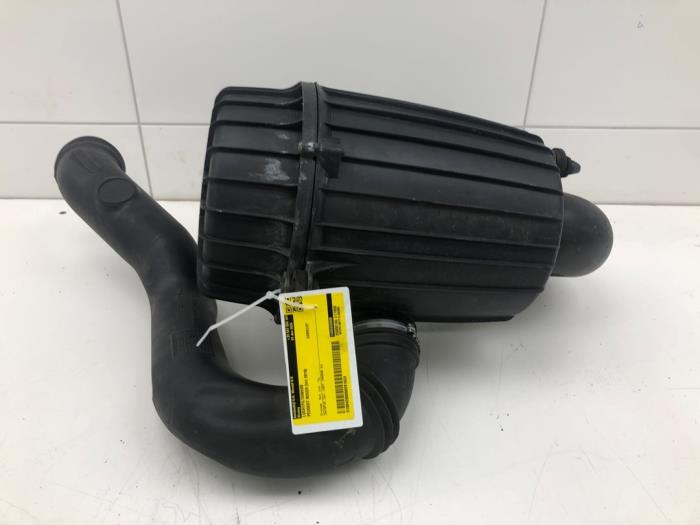 Begagnade Luftfilterhus Peugeot Boxer (U9) 2.0 BlueHDi 110 Pris € 131,25 Marginaltabell erbjuds av Wessel Parts & Service B.V.