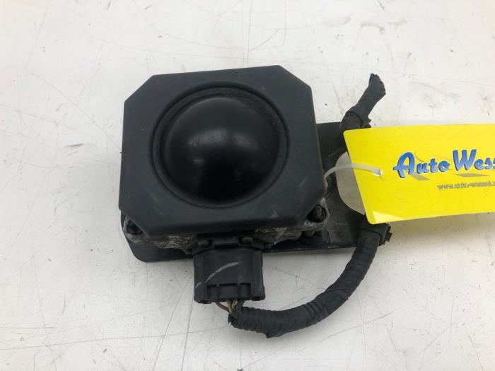 Begagnade Radarsensor Jeep Cherokee (KL) 2.2 Multijet II 16V 4x4 Pris € 418,95 Marginaltabell erbjuds av Wessel Parts & Service B.V.