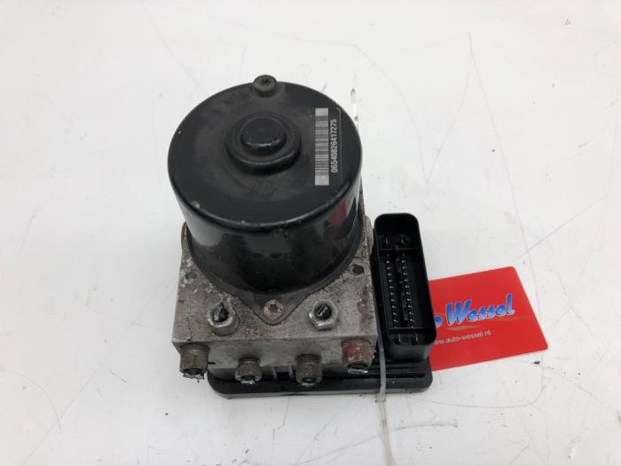 Begagnade ABS-pump Opel Zafira (M75) 2.0 16V Turbo OPC Pris € 72,45 Marginaltabell erbjuds av Wessel Parts & Service B.V.