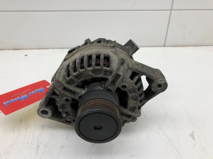 Usagé Dynamo Opel Zafira (M75) 2.0 16V Turbo OPC Prix € 51,45 Règlement à la marge proposé par Wessel Parts & Service B.V.