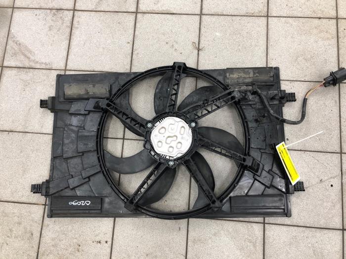 Używane Silnik wentylatora Seat Leon SC (5FC) 1.4 TSI ACT 16V Cena € 183,75 Procedura marży oferowane przez Wessel Parts & Service B.V.