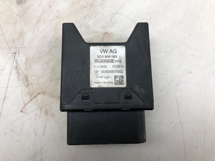 Usagé Module pompe carburant Seat Leon SC (5FC) 1.4 TSI ACT 16V Prix € 30,45 Règlement à la marge proposé par Wessel Parts & Service B.V.