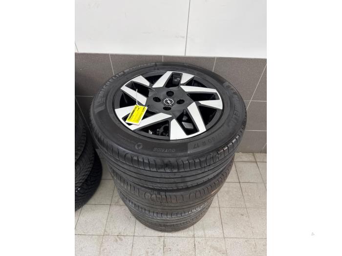 Begagnade Hjuluppsättning + vinterdäck Opel Mokka 1.2 Turbo 12V Pris € 628,95 Marginaltabell erbjuds av Wessel Parts & Service B.V.