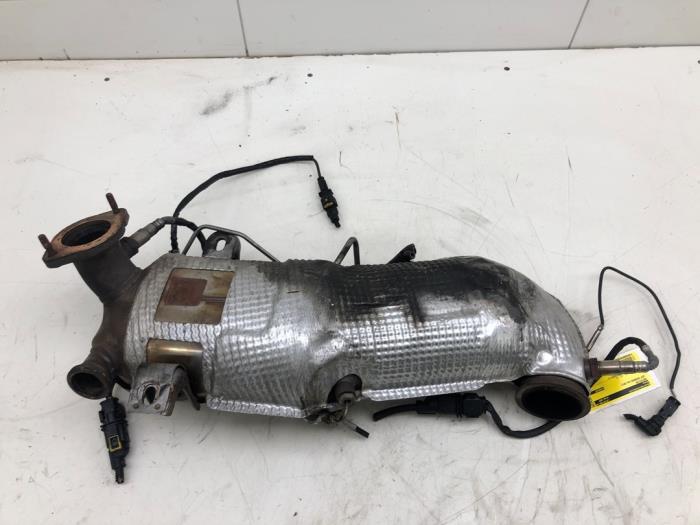 Gebrauchte Rußfilter Jeep Cherokee (KL) 2.2 Multijet II 16V 4x4 Preis € 1.311,45 Margenregelung angeboten von Wessel Parts & Service B.V.