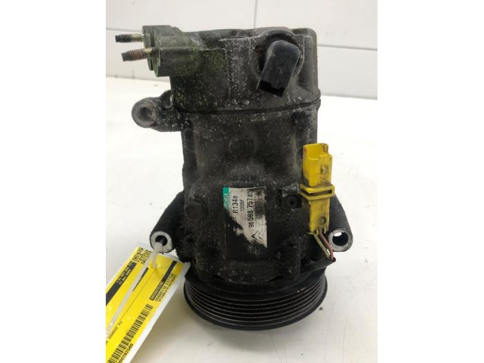 Usagé Compresseur de clim Peugeot 207/207+ (WA/WC/WM) 1.6 16V GT THP Prix € 40,95 Règlement à la marge proposé par Wessel Parts & Service B.V.