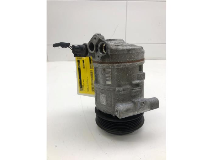 Usagé Compresseur de clim Fiat Punto III (199) 0.9 TwinAir Turbo 100 Prix € 40,95 Règlement à la marge proposé par Wessel Parts & Service B.V.