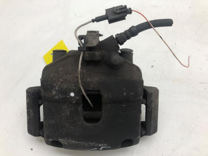 Gebrauchte Bremszange links vorne Fiat Punto III (199) 0.9 TwinAir Turbo 100 Preis € 36,75 Margenregelung angeboten von Wessel Parts & Service B.V.