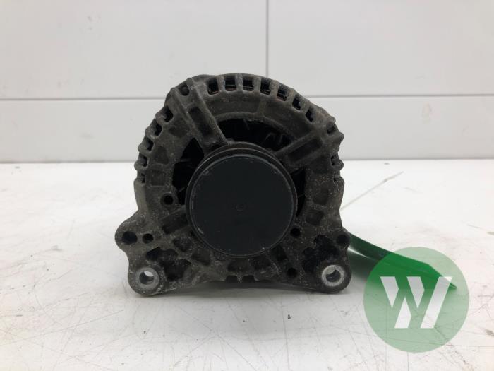 Begagnade Dynamo Volkswagen Caddy Combi III (2KB,2KJ) 1.9 TDI Pris € 61,95 Marginaltabell erbjuds av Wessel Parts & Service B.V.